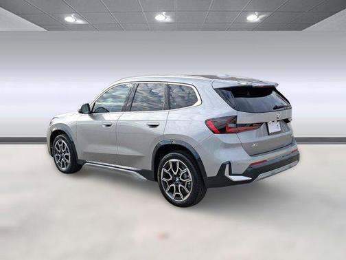 Space Silver Metallic 2026 BMW X1 xDrive28i