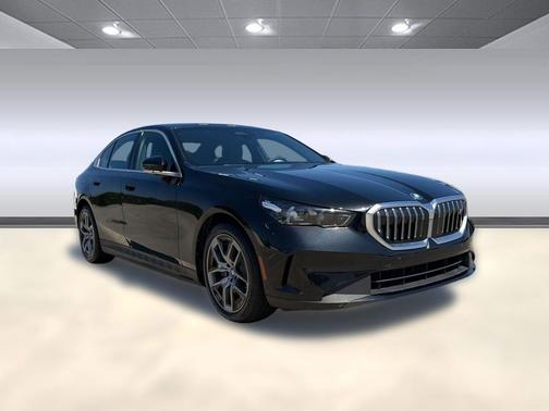 Black 2024 BMW i5 eDrive40