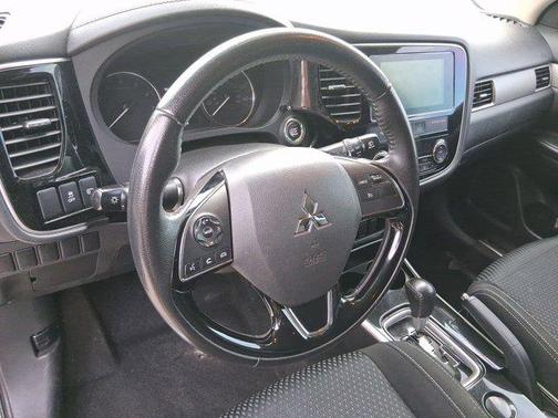 2018 Mitsubishi Outlander SEL