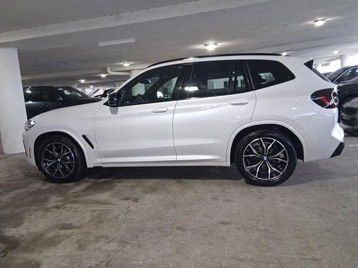 2023 BMW X3 M40i