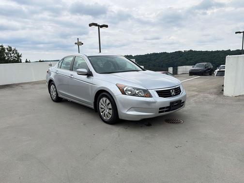 Alabaster Silver Metallic 2010 Honda Accord 2.4 LX