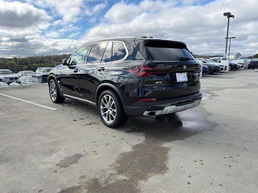 2026 BMW X5 sDrive40i