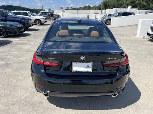 2025 BMW 330 i xDrive