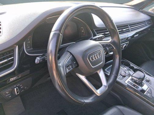 2017 Audi Q7 3.0T Premium