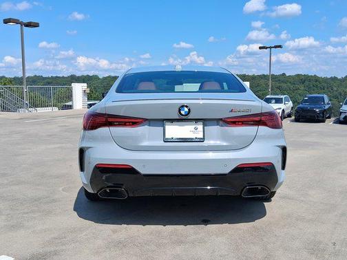 2025 BMW M440 i