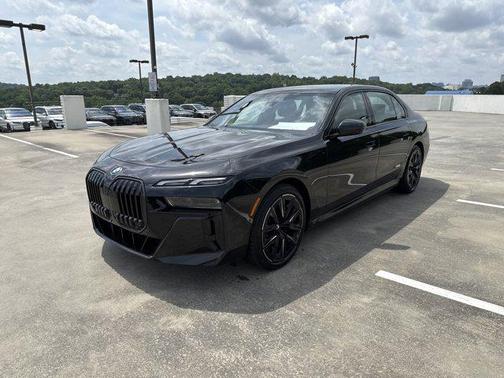 2025 BMW i7 xDrive60