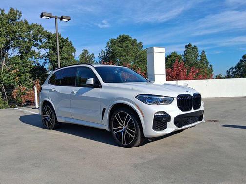2021 BMW X5 M50i