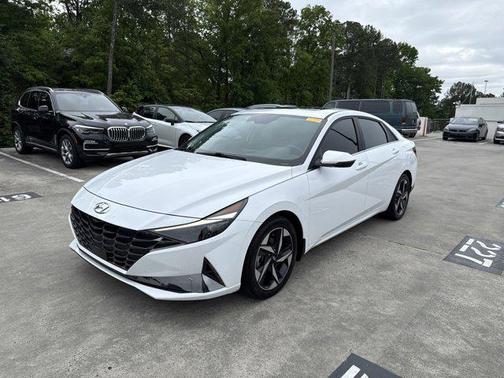 2022 Hyundai ELANTRA Limited