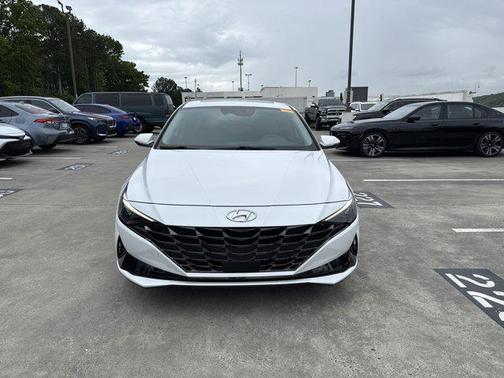 2022 Hyundai ELANTRA Limited