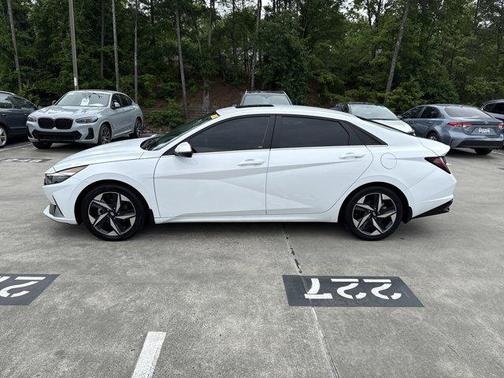 2022 Hyundai ELANTRA Limited