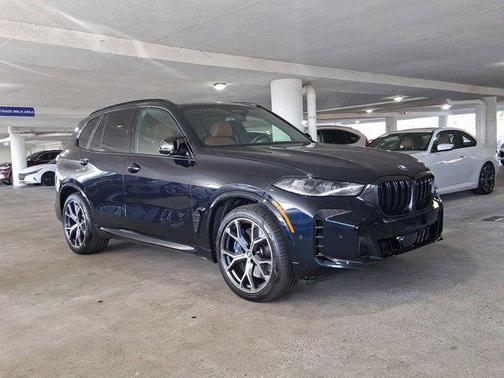 2024 BMW X5 M60i