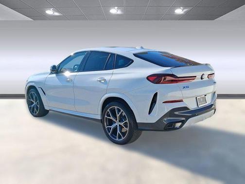 2024 BMW X6 xDrive40i