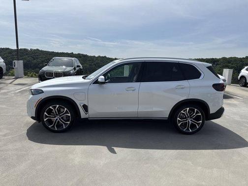 2026 BMW X5 PHEV xDrive50e