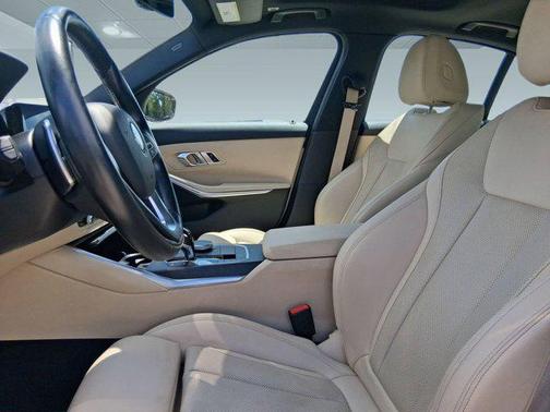 2022 BMW 330 330i