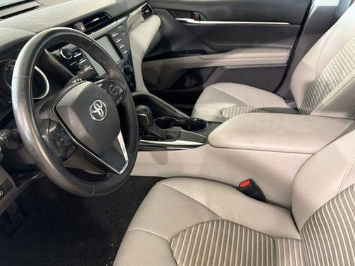 Midnight Black Metallic 2019 Toyota Camry SE