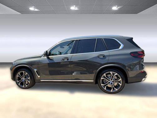 Dravit Grey Metallic 2026 BMW X5 PHEV xDrive50e