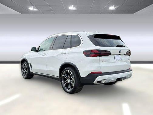 Alpine White 2026 BMW X5 xDrive40i