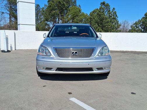 2004 Lexus LS 430 Base