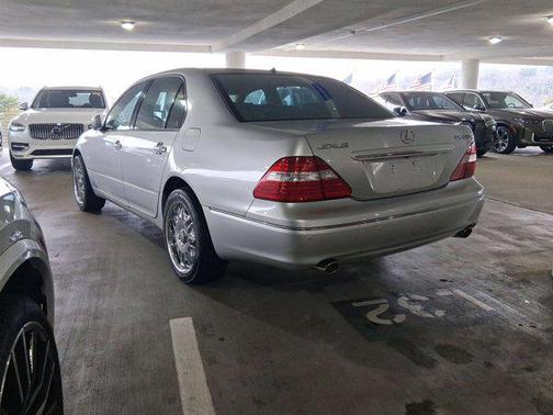 2004 Lexus LS 430 Base