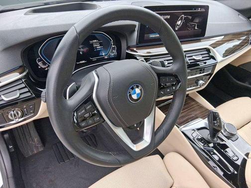 2023 BMW 530e Base