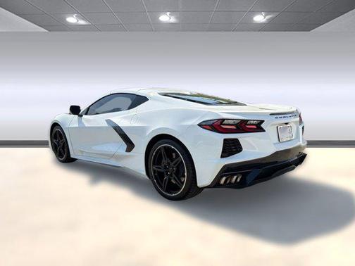 Arctic White 2024 Chevrolet Corvette Stingray w/3LT