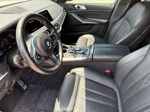 Alpine White 2022 BMW X7 xDrive40i