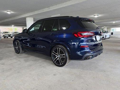 Tanzanite Blue II Metallic 2023 BMW X5 M50i