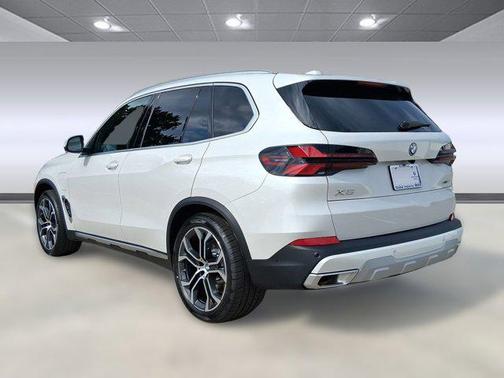 2026 BMW X5 PHEV xDrive50e