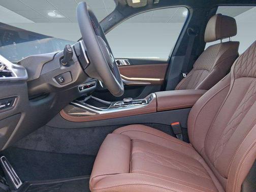 2026 BMW X7 M60i