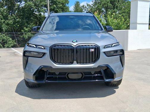 2026 BMW X7 M60i