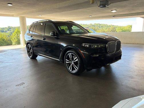 Black Sapphire Metallic 2019 BMW X7 xDrive40i