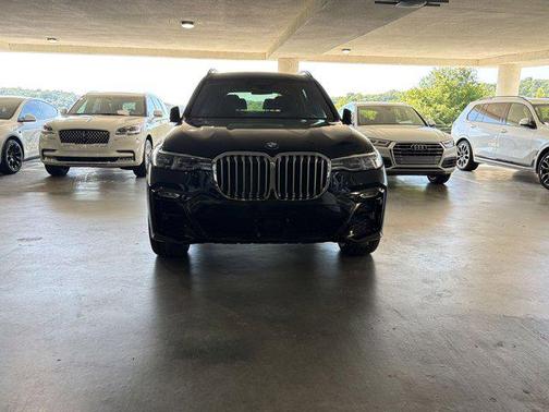 Black Sapphire Metallic 2019 BMW X7 xDrive40i