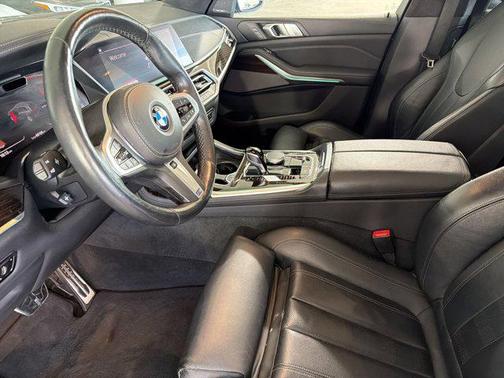 Black Sapphire Metallic 2019 BMW X7 xDrive40i