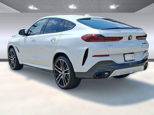 2026 BMW X6 M60i