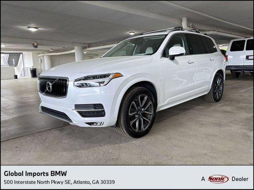 White 2019 Volvo XC90 T6 Momentum
