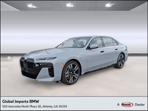 2026 BMW 750e i xDrive