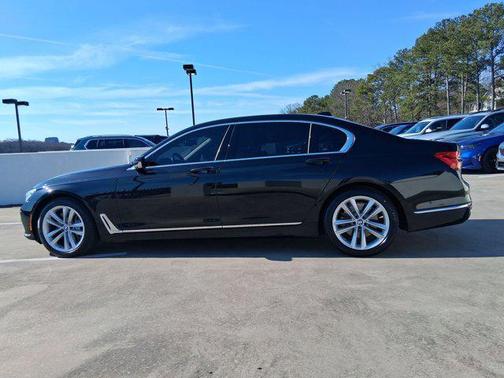 2017 BMW 750 i xDrive