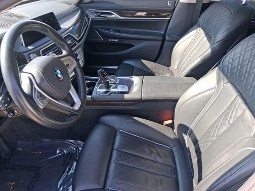 2017 BMW 750 i xDrive