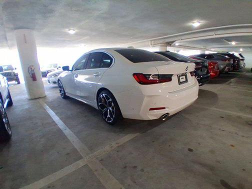 2025 BMW 330 330i Sedan