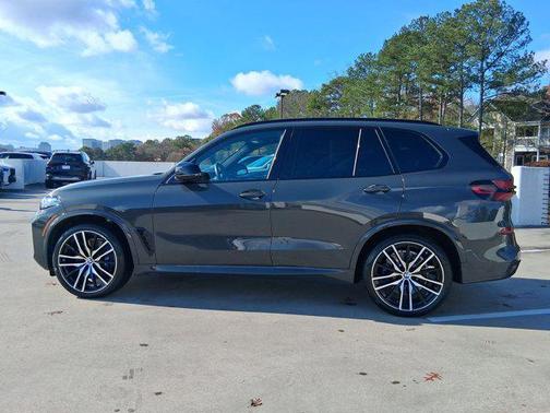 2025 BMW X5 M60i