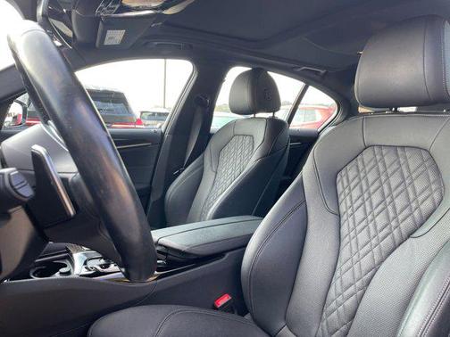 2022 BMW 530e Base