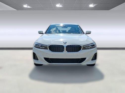 2026 BMW 330 i