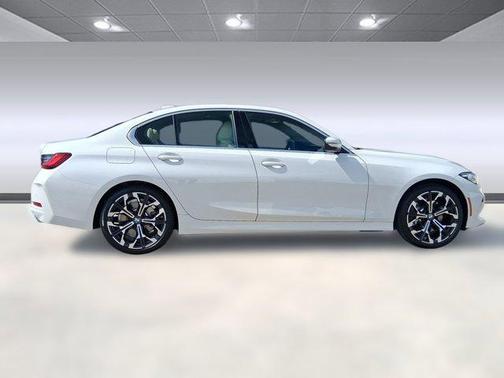 2026 BMW 330 i