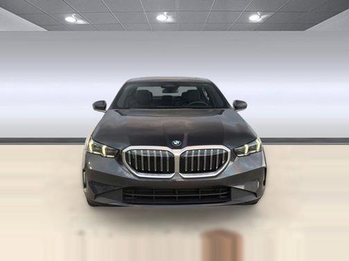 2026 BMW 530 530i