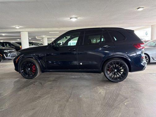 Carbon Black Metallic 2023 BMW X5 xDrive40i