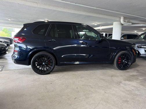 Carbon Black Metallic 2023 BMW X5 xDrive40i