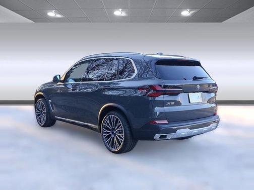 2026 BMW X5 sDrive40i