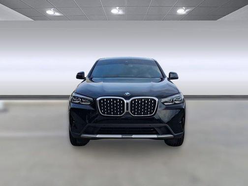 2023 BMW X4 xDrive30i