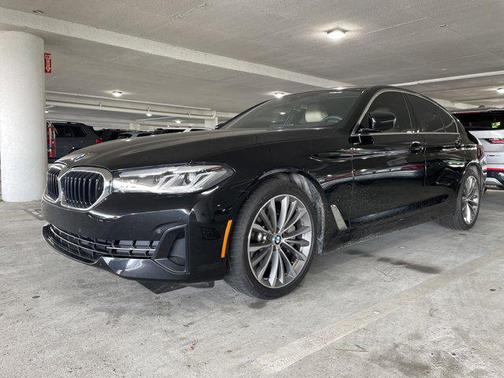 2022 BMW 530 i