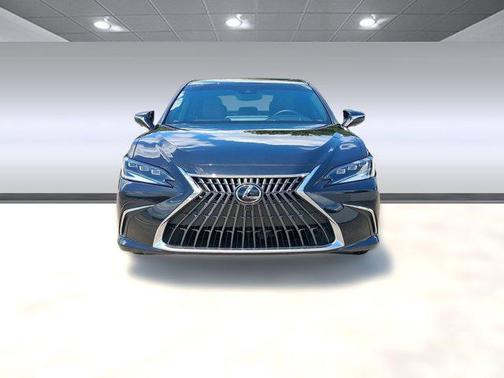 2024 Lexus ES 300h Ultra Luxury
